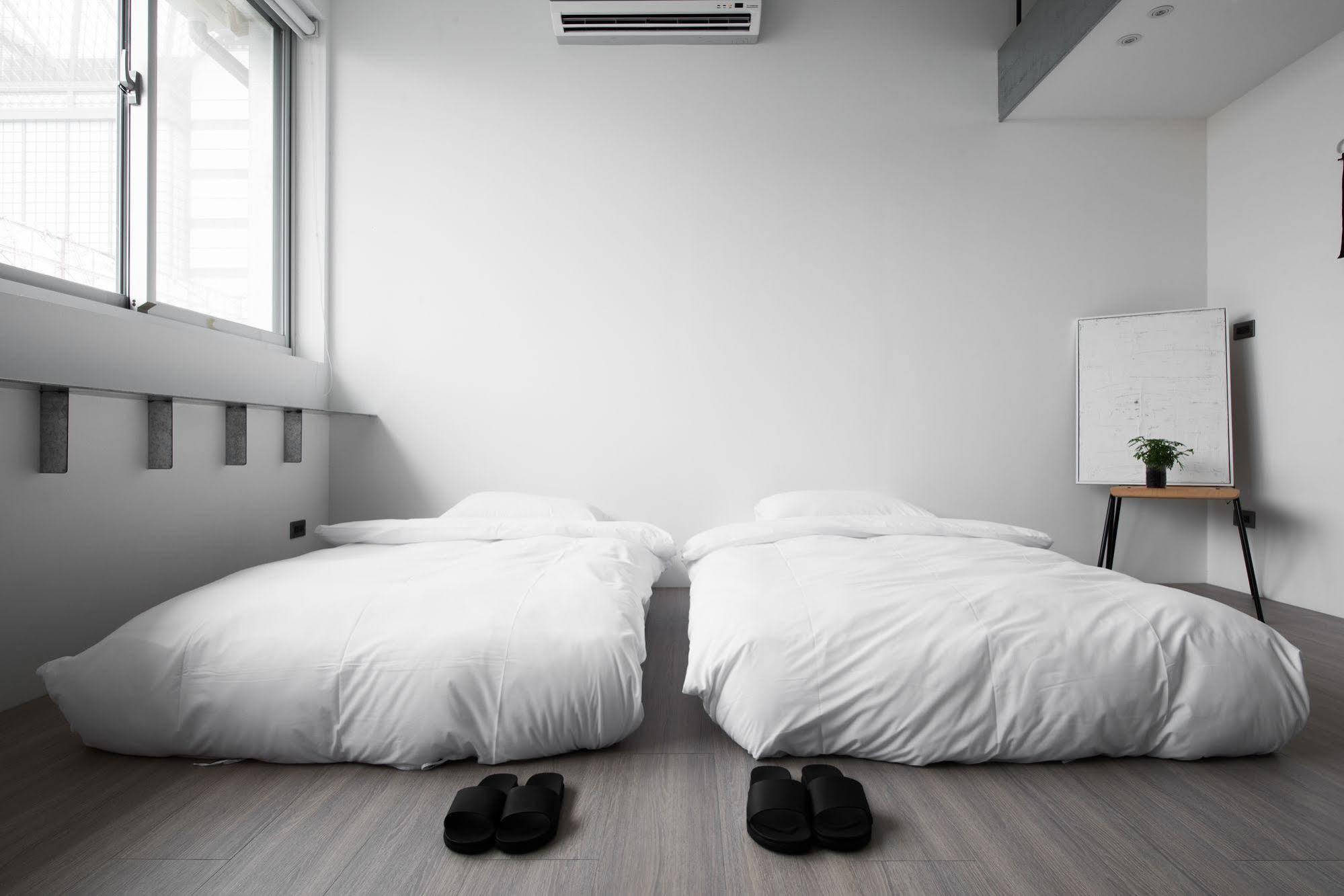 Hii-Hubs B&B Tainan Exterior foto